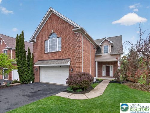 558 Parkside Court, Allentown City, PA, 18104 | Card Image