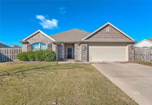 2902 S 6th St, Rogers, AR, 72758-6046 | Card Image