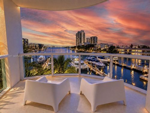 307-7918 Harbor Island Dr, North Bay Village, FL, 33141-3384 | Card Image