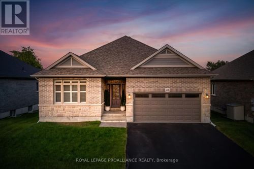 48 Stonecrest Blvd, Quinte_west, ON, K8R0A4 | Card Image