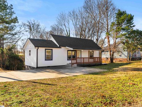 320 Carney St, Spartanburg, SC, 29303 | Card Image