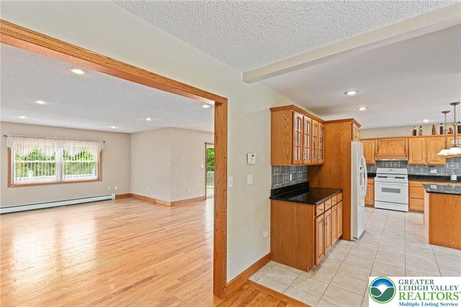 230 W Moorestown Rd, House other with 4 bedrooms, 4 bathrooms and null parking in WIND GAP PA | Image 22