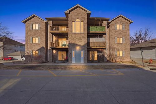 202-2865 Coral Ct, Coralville, IA, 52241-3444 | Card Image