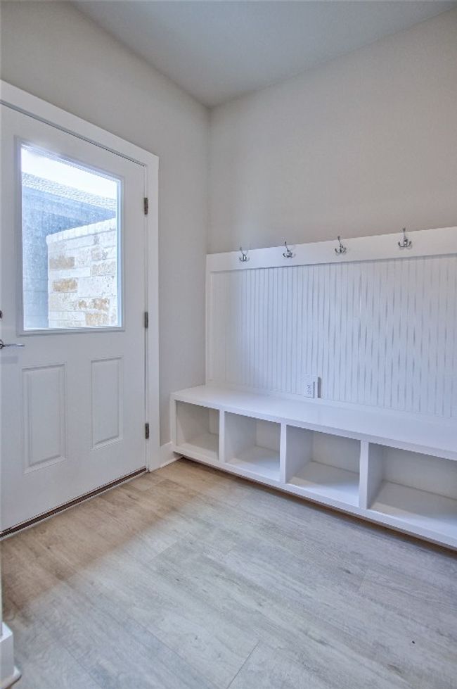 5907 Rotunda View View, House other with 3 bedrooms, 3 bathrooms and 2 parking in Austin TX | Image 11