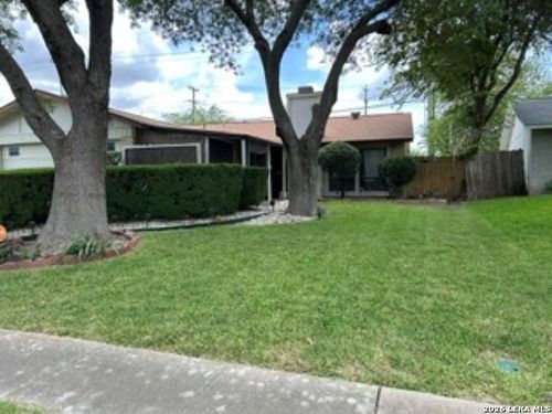 11055 White Sands, Live Oak, TX, 78233-3054 | Card Image