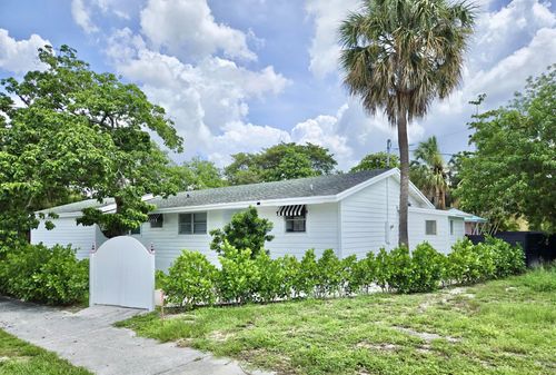 917 Market St, West Palm Beach, FL, 33401-7513 | Card Image