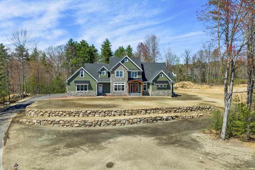17-4-37-16 Boiling Kettle Way, Bedford, NH, 03110 | Card Image