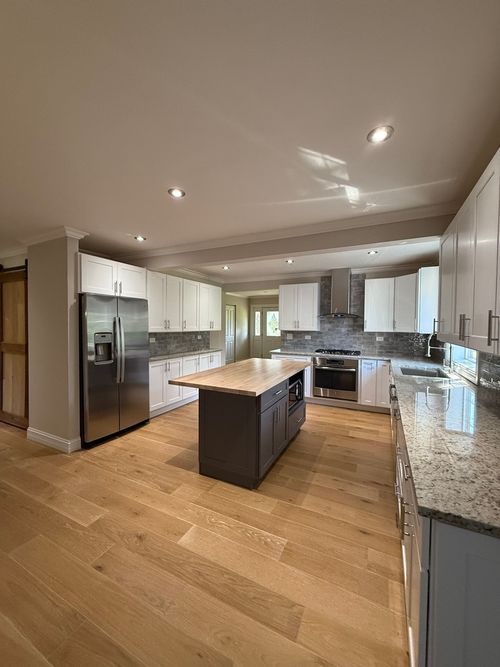 8144 Sunset Rd, Willowbrook, IL, 60527-2506 | Card Image