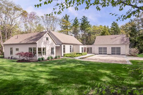 3 Bristol Ln, York, ME, 03909-5174 | Card Image