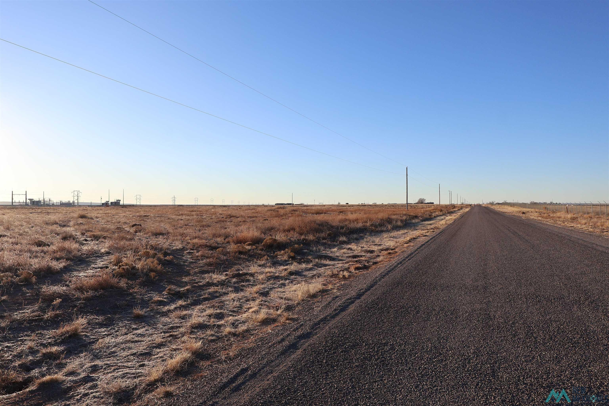 Land in Roswell 5
