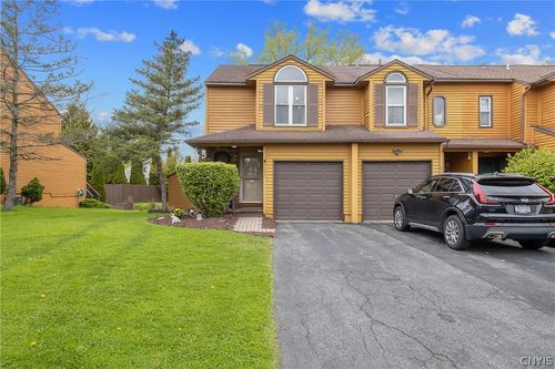 6138 Bethlehem Ln, Cicero, NY, 13039-7839 | Card Image
