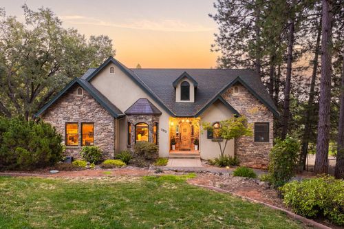 11575 Bernadine Ct, Grass Valley, CA, 95949-6657 | Card Image