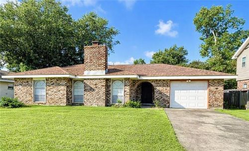 417 Moncla Ave, Belle Chasse, LA, 70037-2314 | Card Image