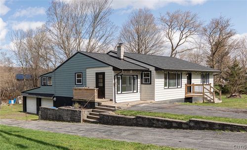 5960 Newport Rd, Camillus, NY, 13031-9638 | Card Image