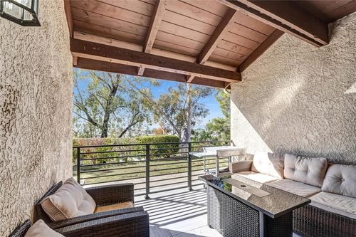 7757 Via Rosa Maria, Burbank, CA, 91504 | Card Image