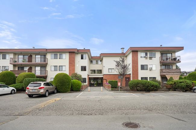 127 - 1909 Salton Road, Condo with 1 bedrooms, 1 bathrooms and 1 parking in Abbotsford BC | Image 1