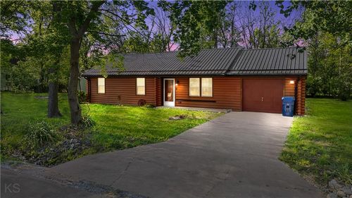 204 Hopkins Street, Hughesville, MO, 65334 | Card Image
