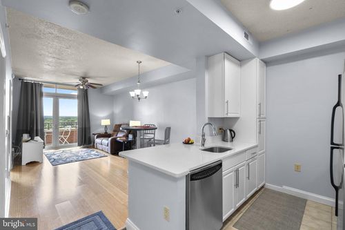 905-11760 Sunrise Valley Dr, RESTON, VA, 20191-1430 | Card Image