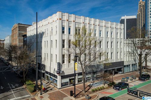 apt-204-300 20th St N, BIRMINGHAM, AL, 35203-3529 | Card Image