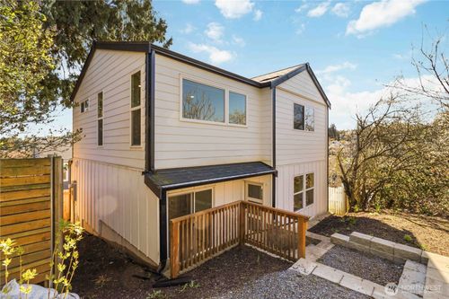 b-3536 S Brandon St, Seattle, WA, 98118-6126 | Card Image