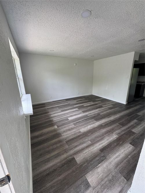 2441 Lindale Ln, Mesquite, TX, 75149-6556 | Card Image