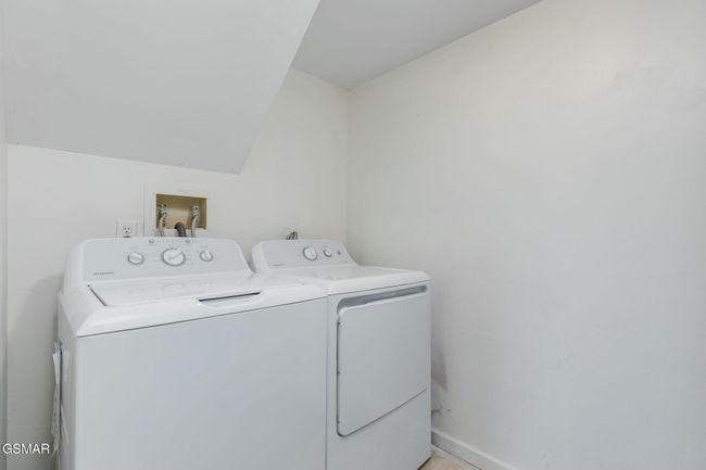 Laundry Room in Basement | Image 22