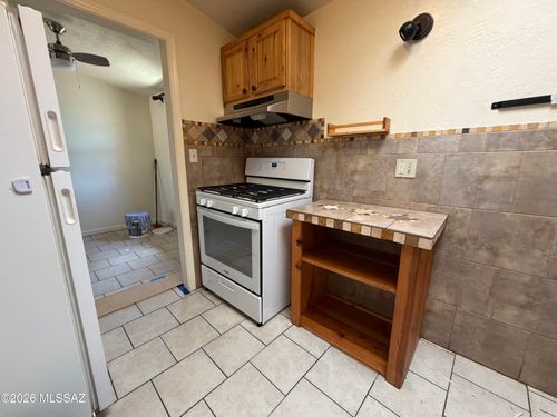 1932 S Campbell Avenue, Tucson, AZ, 85713 | Card Image