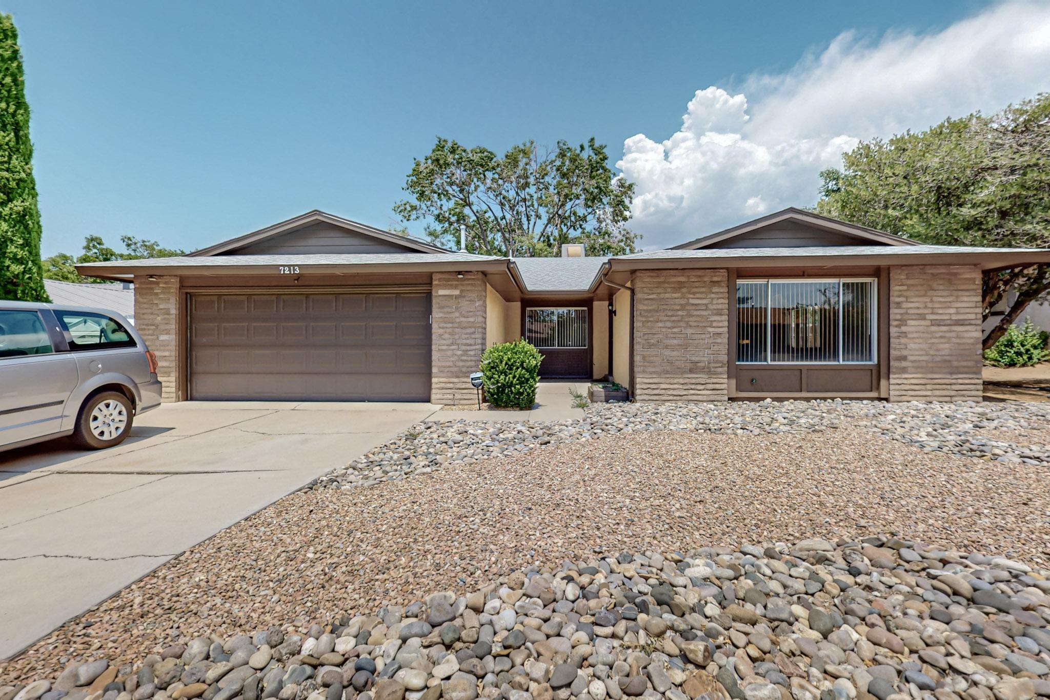 Avenida LA Costa , Albuquerque, NM 87109