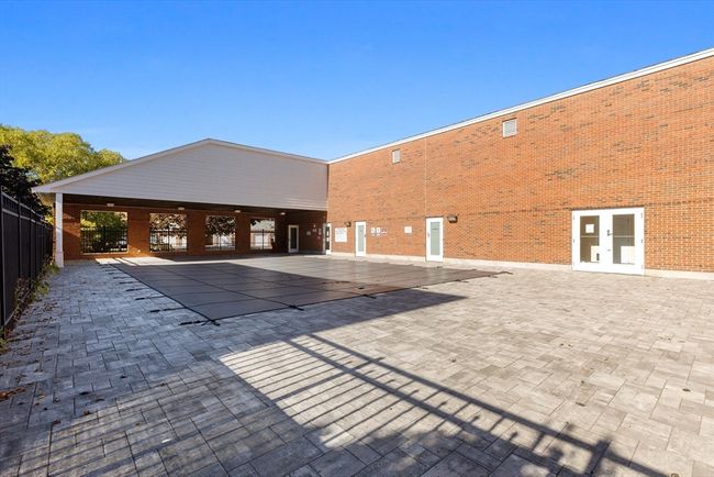APT-20 - 7 Conant Rd, Condo with 2 bedrooms, 2 bathrooms and 1 parking in Winchester MA | Image 37