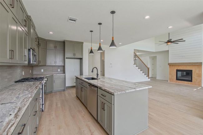3034 Teller Dr, House other with 3 bedrooms, 3 bathrooms and 2 parking in Bryan TX | Image 8