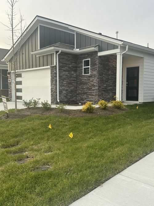 1005 Stoney Brook Pvt Bnd, Gallatin, TN, 37066-7710 | Card Image