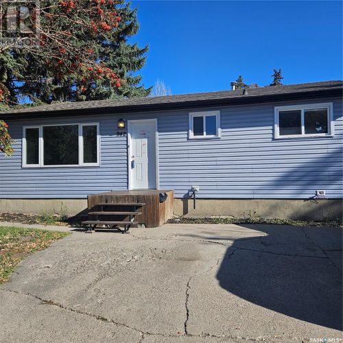942 Confederation Dr, Saskatoon, SK, S7L4K5 | Card Image