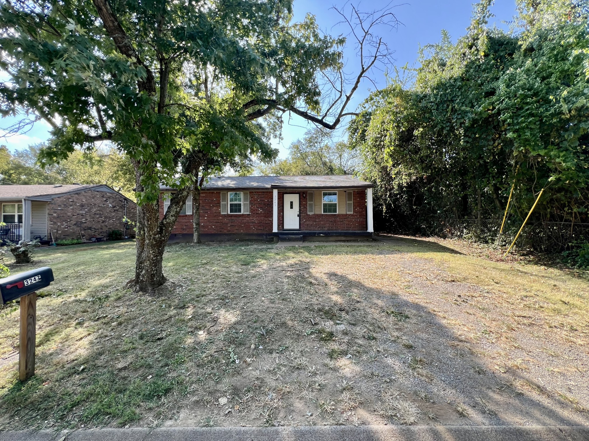 Leawood Dr, Nashville, TN 37218