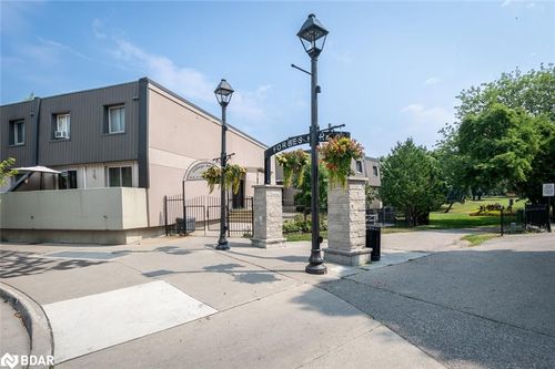 224-42 Tannery St E, Cambridge, ON, N3C2B9 | Card Image