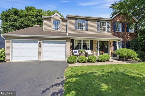 2044 E Wellington Rd, NEWTOWN, PA, 18940-3710 | Card Image