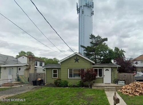 3 Locust Street, Lakehurst, NJ, 08733 | Card Image