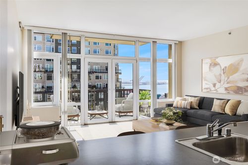 8020-2717 Western Ave, Seattle, WA, 98121-1164 | Card Image