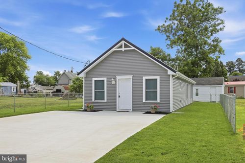 16 S Railroad Ave, GREENWOOD, DE, 19950 | Card Image
