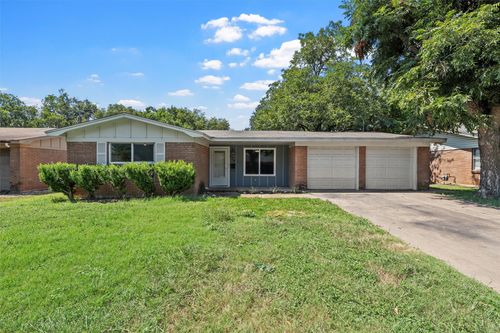 924 N 57th St, Waco, TX, 76710-4331 | Card Image