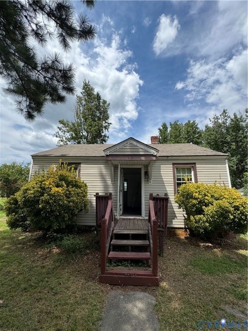 5400 Calvert Dr, Richmond, VA, 23224-1520 | Card Image