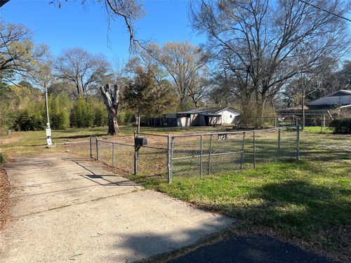 1732 Michel St, Shreveport, LA, 71108-2334 | Card Image