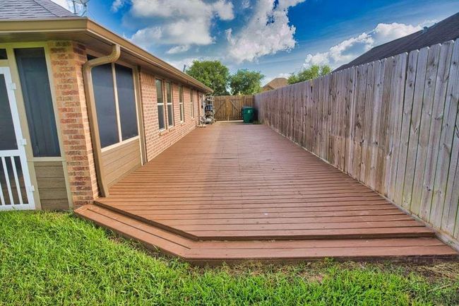 Side Deck | Image 40
