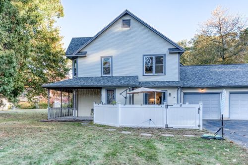 17-17 Arrowwood Cir, South Windsor, CT, 06074-2624 | Card Image