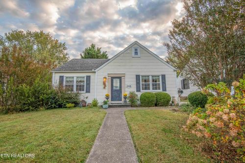 3208 Bellevue St, Knoxville, TN, 37917-2822 | Card Image