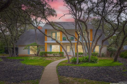 146 Canyon Oaks Dr, Hollywood Park, TX, 78232-1306 | Card Image