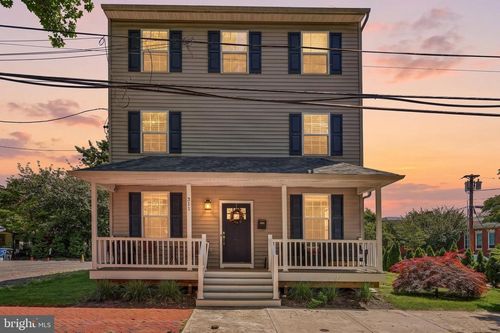 311 Saint Mary St, BURLINGTON, NJ, 08016-1714 | Card Image