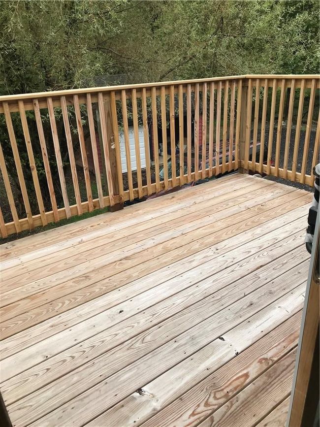 View of wooden terrace | Image 17