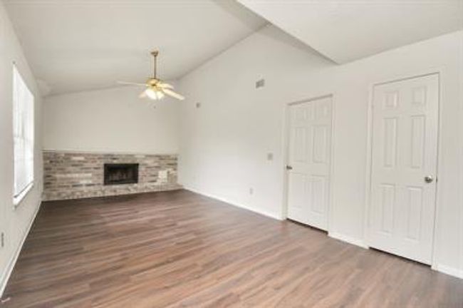 17210 Colony Creek Dr, House other with 4 bedrooms, 3 bathrooms and 2 parking in Spring TX | Image 18