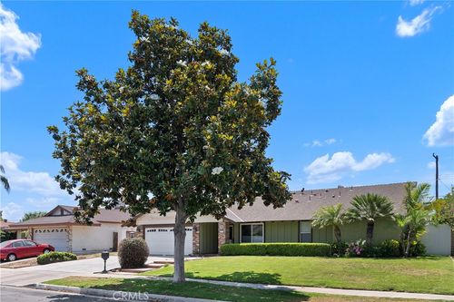 2816 E Alden Pl, Anaheim, CA, 92806-4403 | Card Image