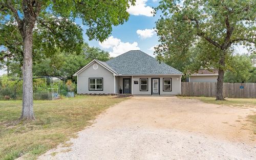 118 E Dawn Dr, Johnson City, TX, 78636-4695 | Card Image